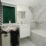 Villa Stone Garden Escape With Jacuzzi