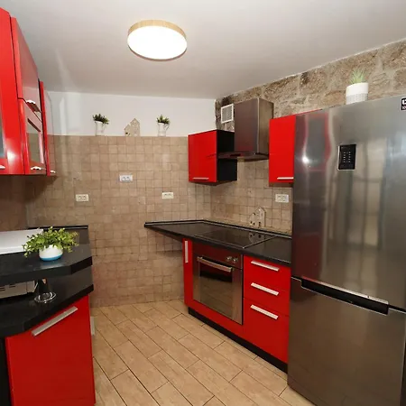 Stone Garden Escape With Jacuzzi * Spalato