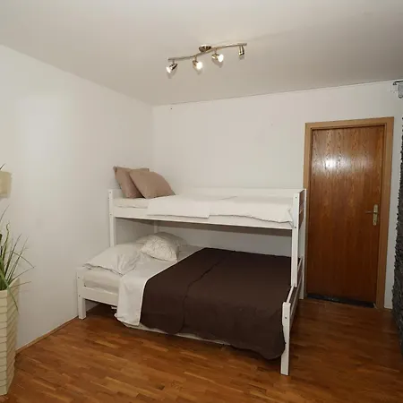 Villa Stone Garden Escape With Jacuzzi *