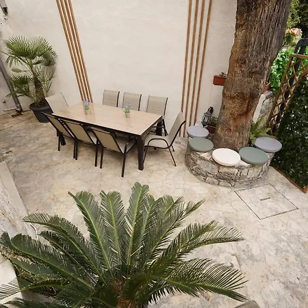 Stone Garden Escape With Jacuzzi * Сплит